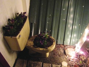 A little décor near the front door. LOVE IT.