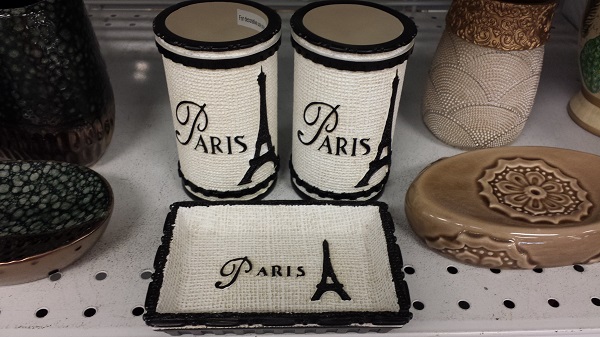 The Eiffel Tower on bathroom accessories.