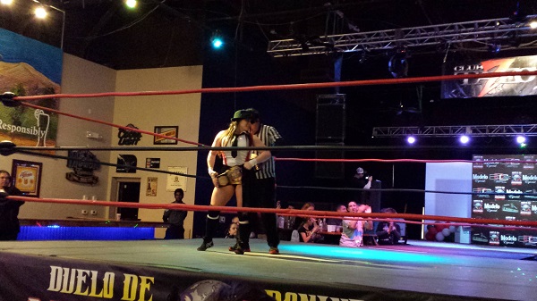 Bout 2 - Las mujeres! [TALC at Duelo de Dominacon LUCHA LIBRE, AZ Event Center, 2015]