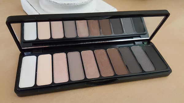 e.l.f. Everyday Smoky Eyeshadow Palette