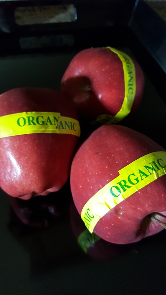 organic apples