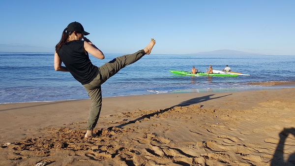 Meialua de Frente (inside crescent kick)